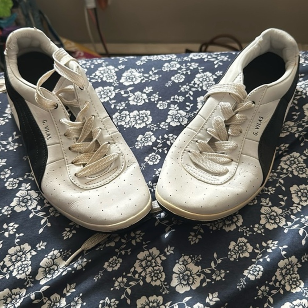 Puma sneakers
